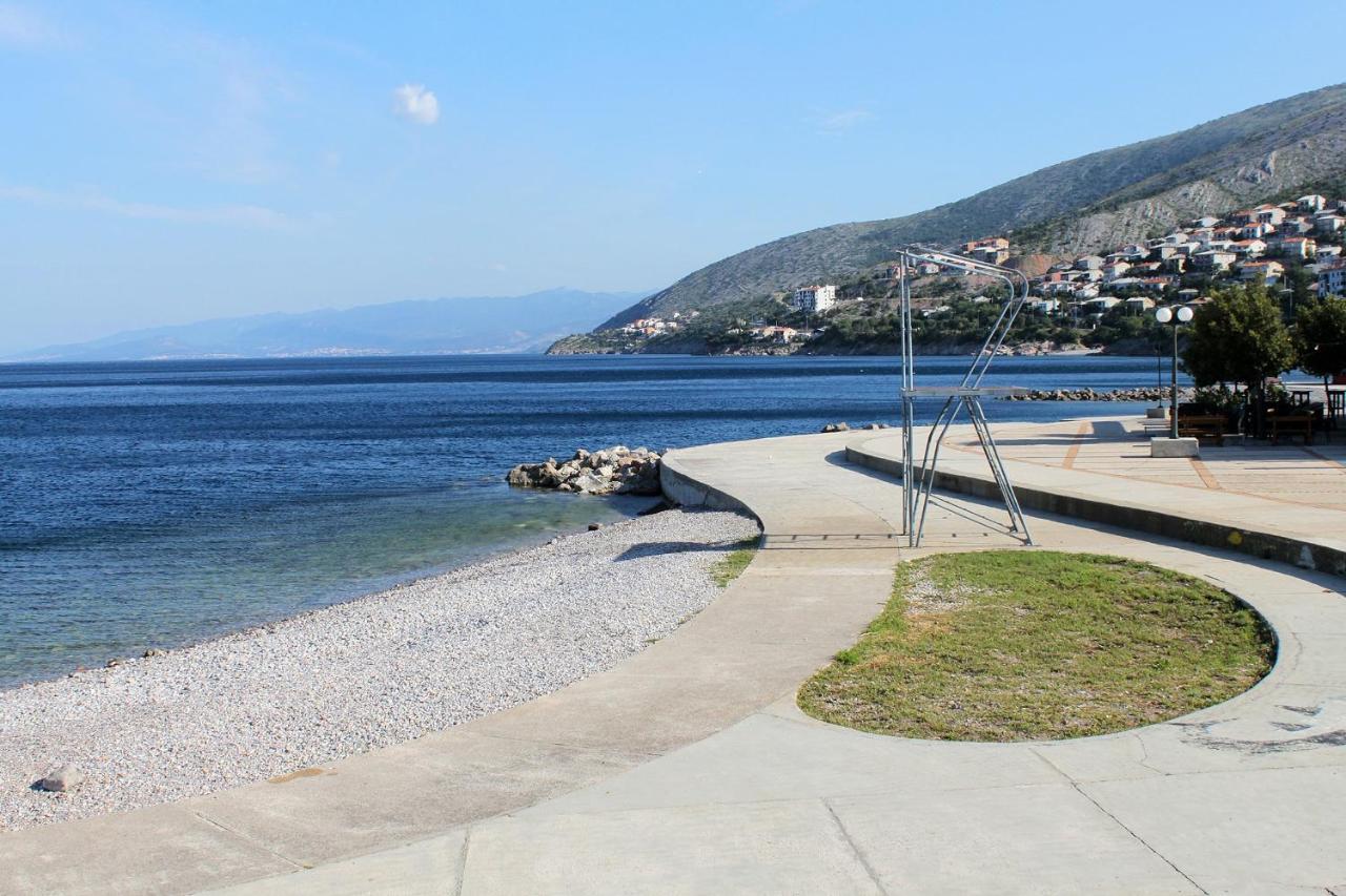Apartments With A Parking Space Senj - 5572 Esterno foto