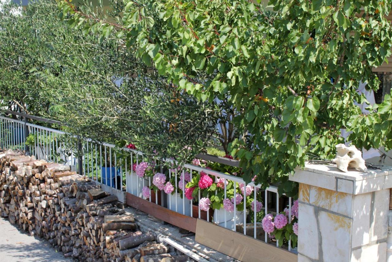 Apartments With A Parking Space Senj - 5572 Esterno foto